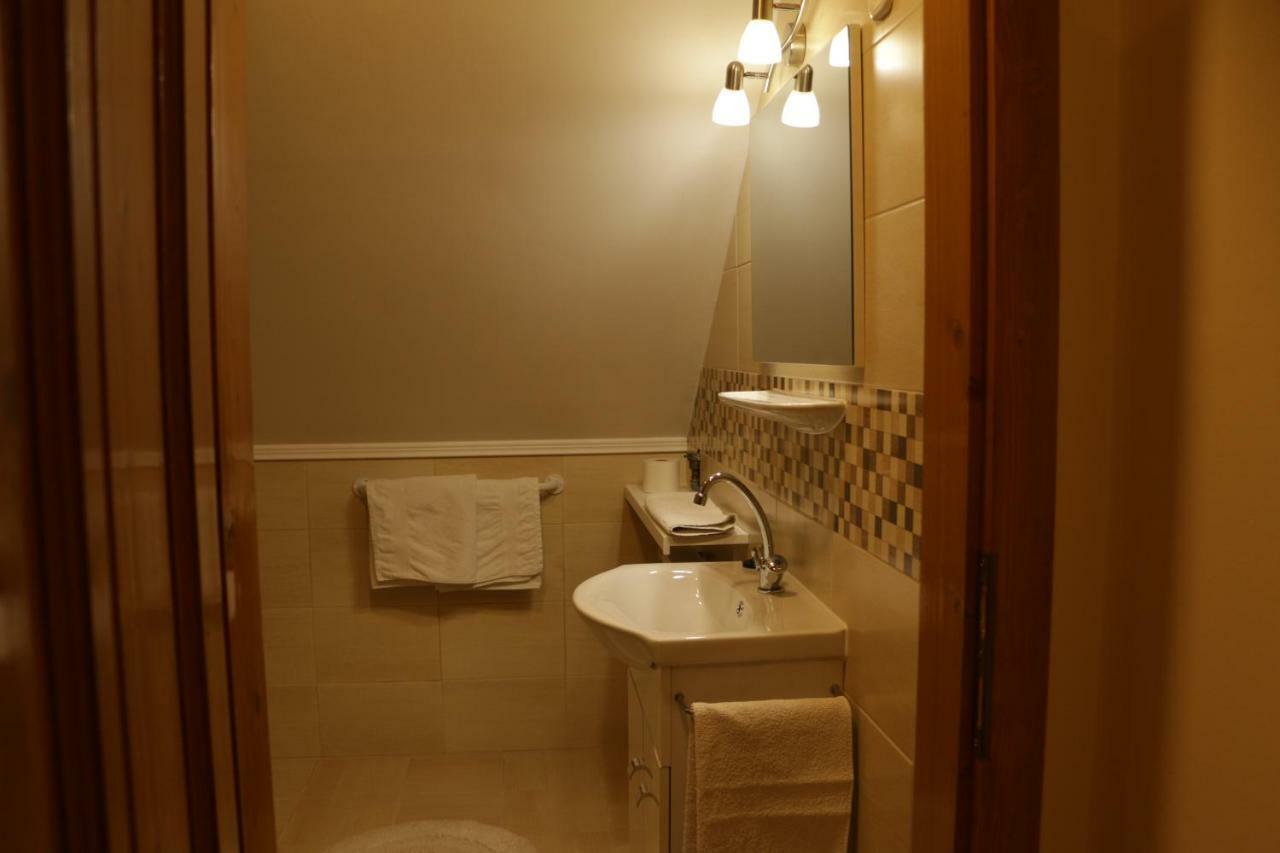 Hartmann Panzio Bed and Breakfast Barcs Εξωτερικό φωτογραφία